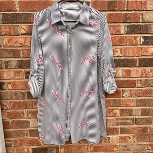 Solitaire Long Button Down Tunic Top Floral M